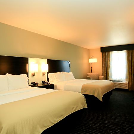 Holiday Inn Express & Suites Marion Northeast By Ihg Pokoj fotografie
