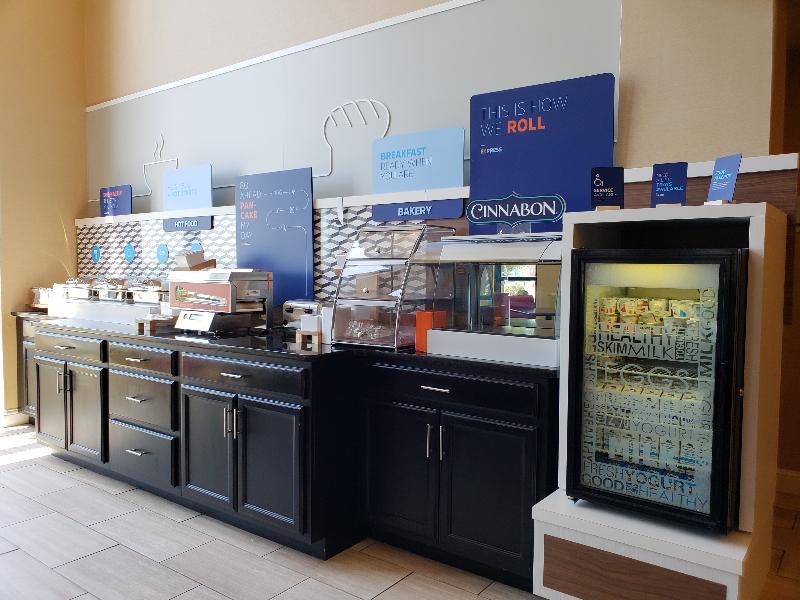 Holiday Inn Express & Suites Marion Northeast By Ihg Exteriér fotografie